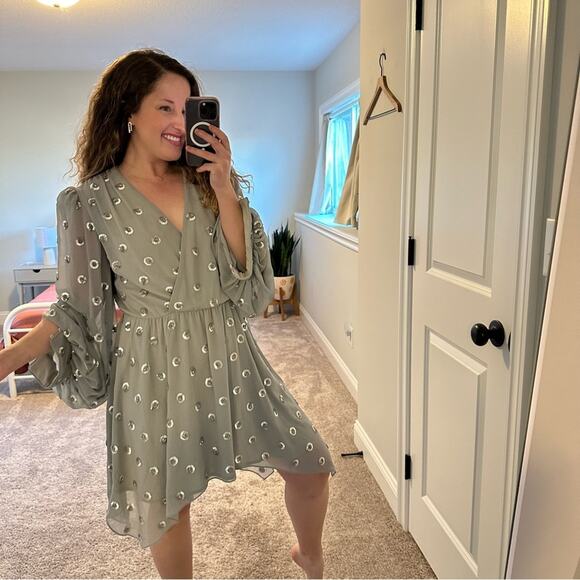 NWT REVOLVE Lovers + Friends Gray Sparkle Polka Dot Mini Dress Large - Picture 3 of 13